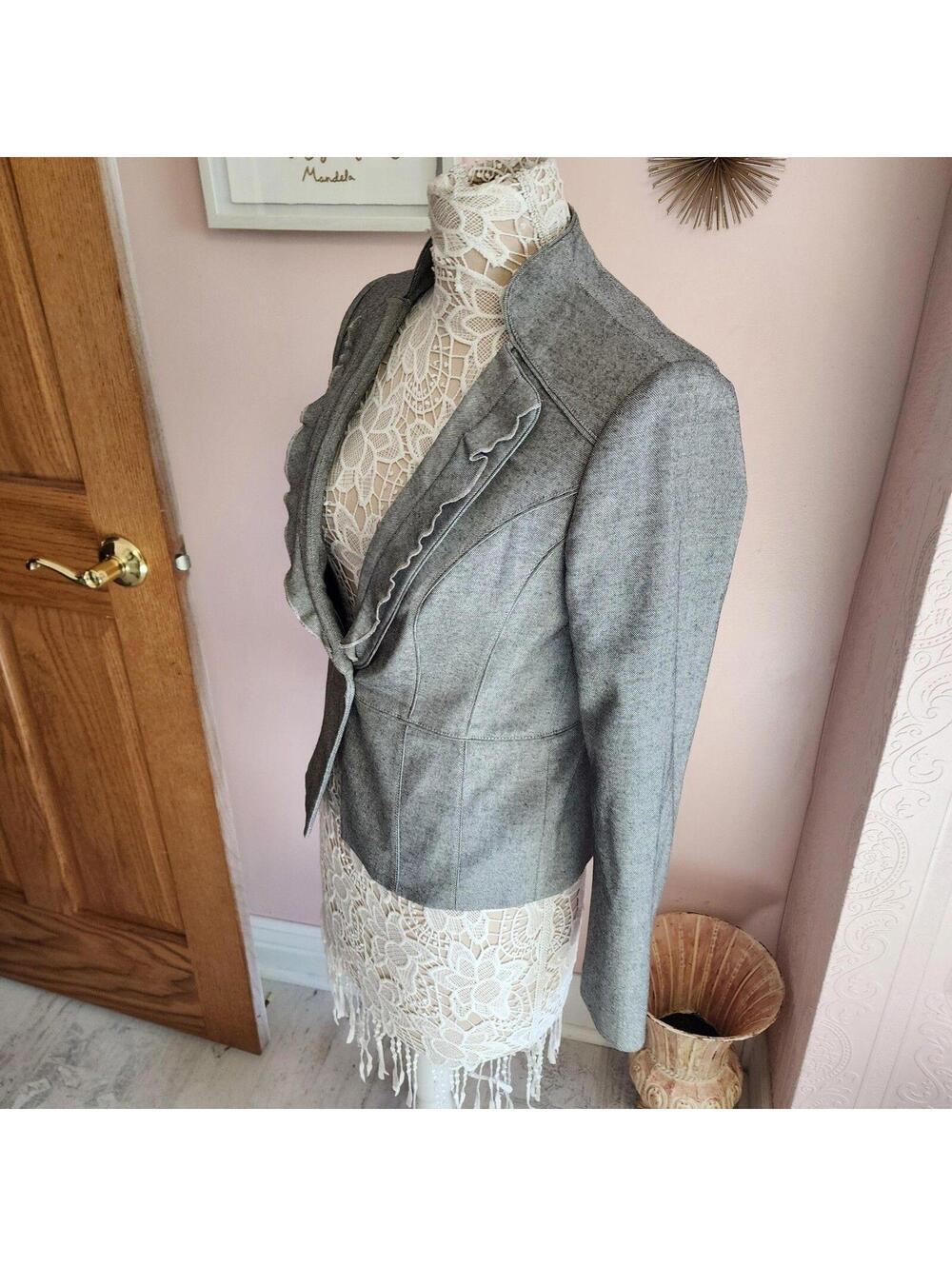 White House Black Market Gray white ruffle unique blazer jacket 4 - Picture 3 of 9